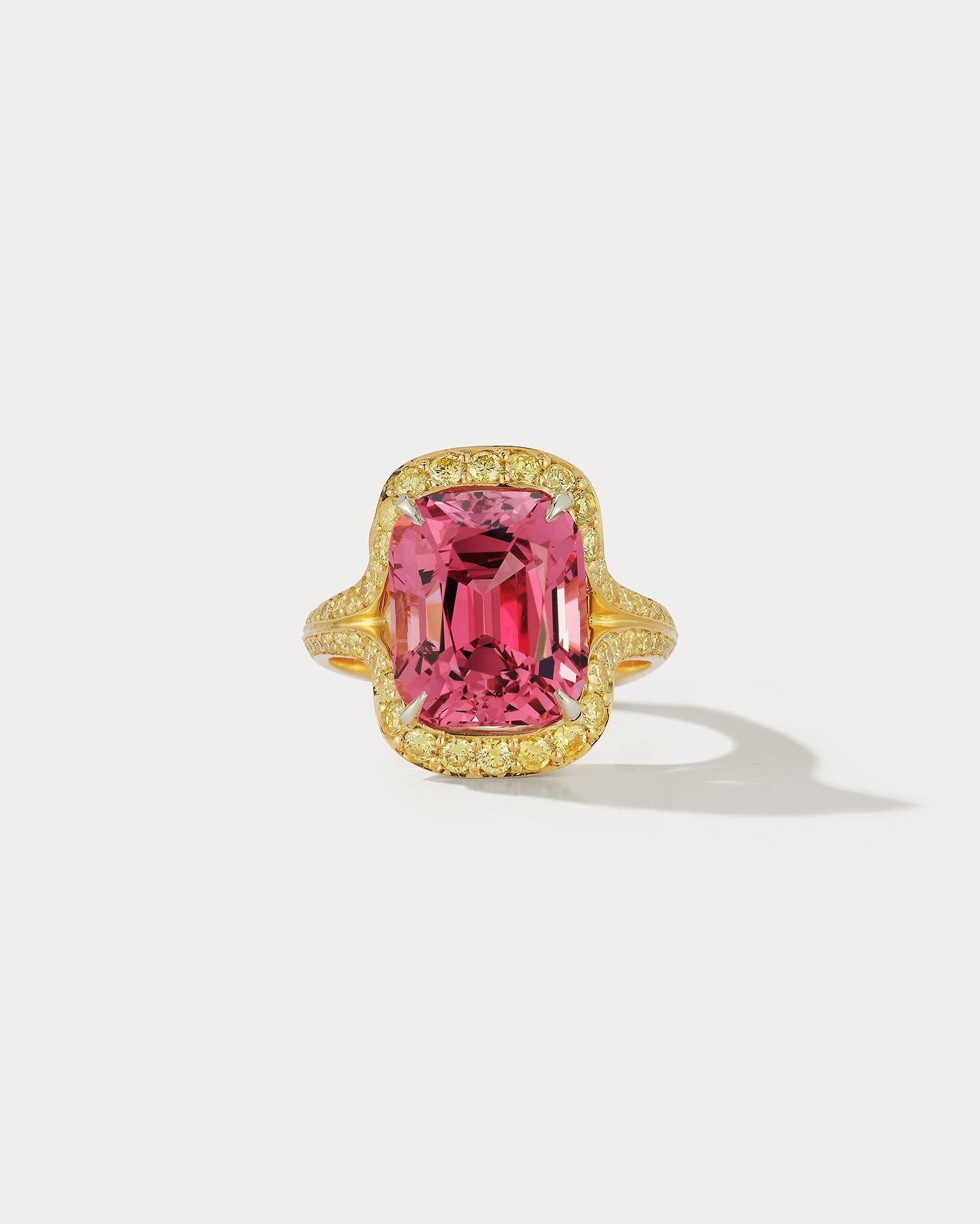 Peachy Pink Spinel Ring - Ammrada